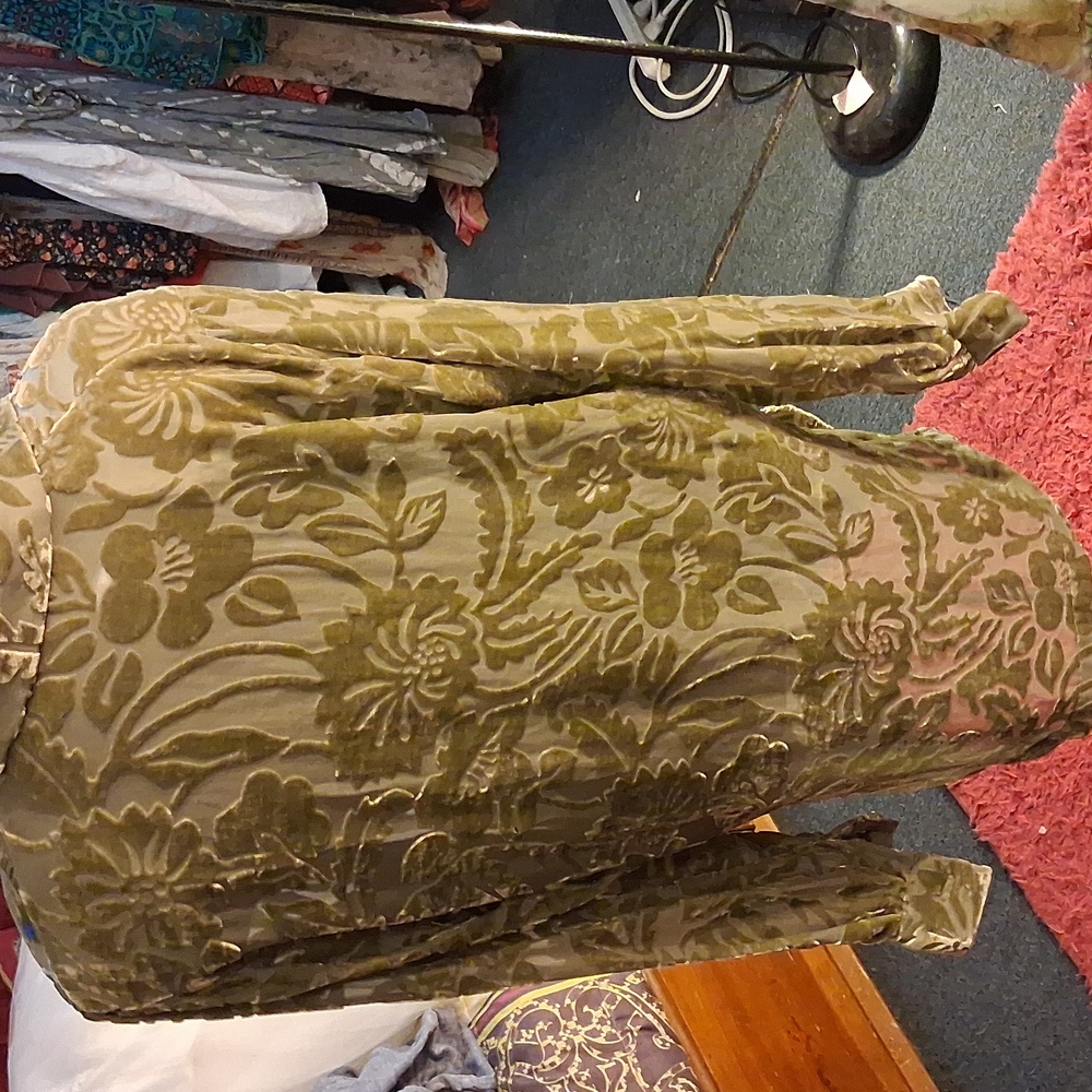 Olive Green Patterned Top - Picture 4 of 4